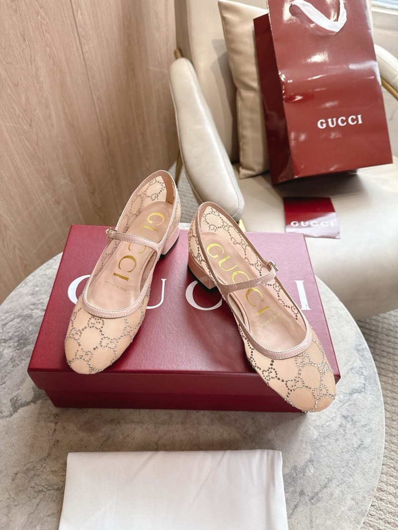 Gvc*1 flat shoes